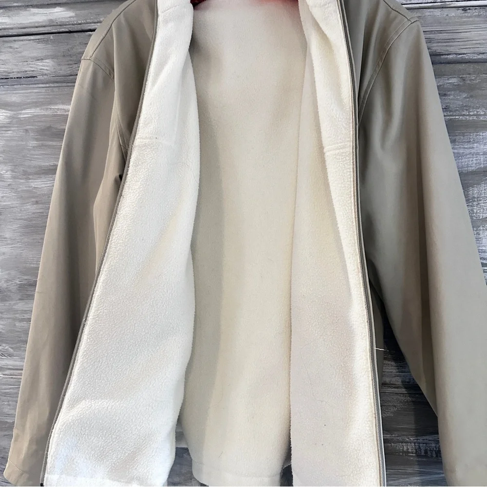 Free Country Tan Jacket. Never heard of this brand! Looked and wow REVERSAL. - Picture 3 of 6